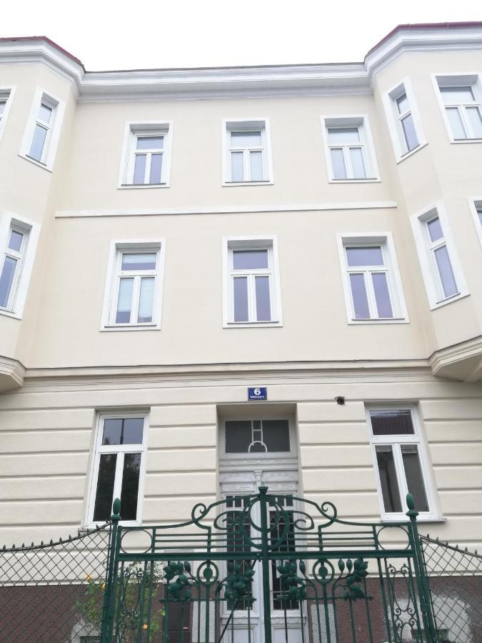 Central Living Apartments - Schoenbrunn Vienna Exterior photo