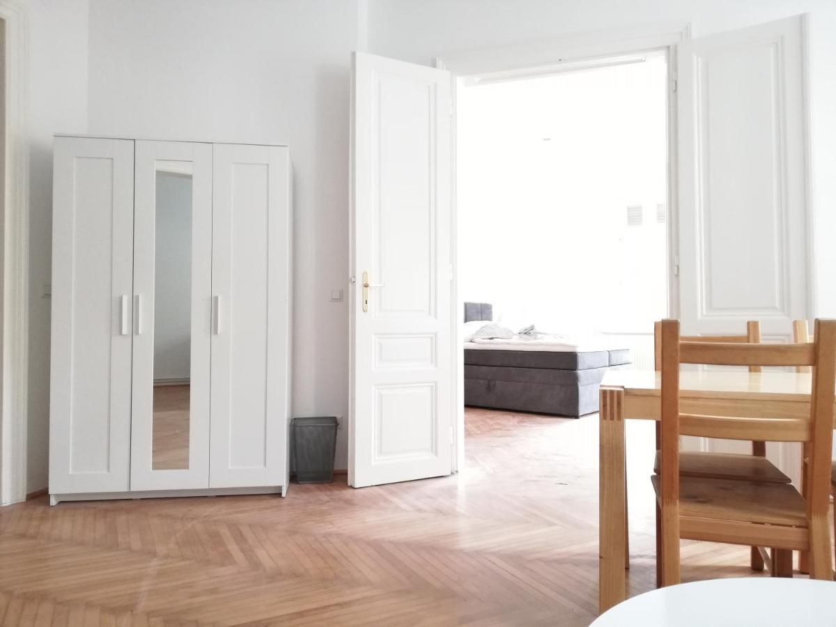 Central Living Apartments - Schoenbrunn Vienna Exterior photo