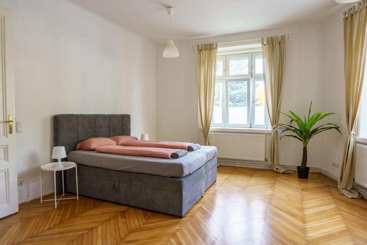 Central Living Apartments - Schoenbrunn Vienna Exterior photo