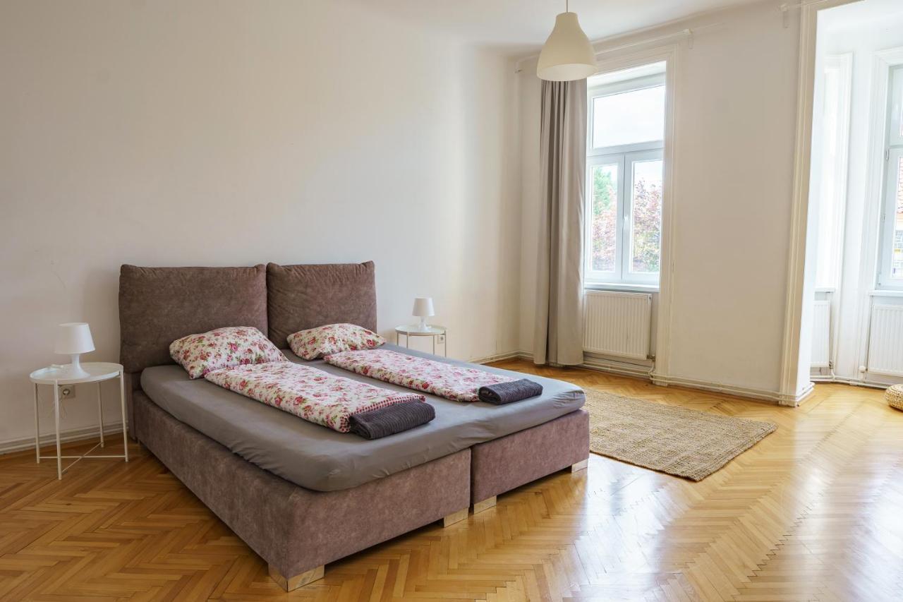 Central Living Apartments - Schoenbrunn Vienna Exterior photo
