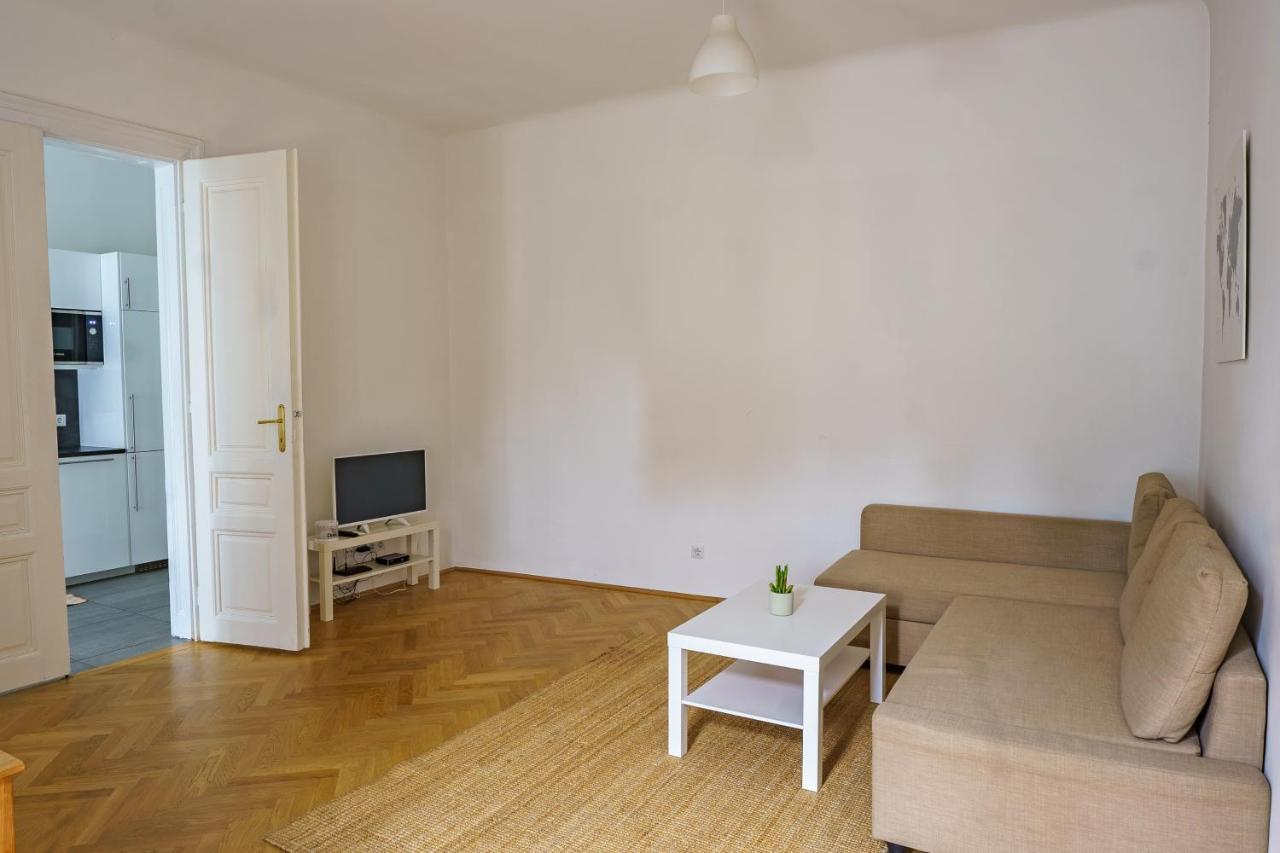 Central Living Apartments - Schoenbrunn Vienna Exterior photo